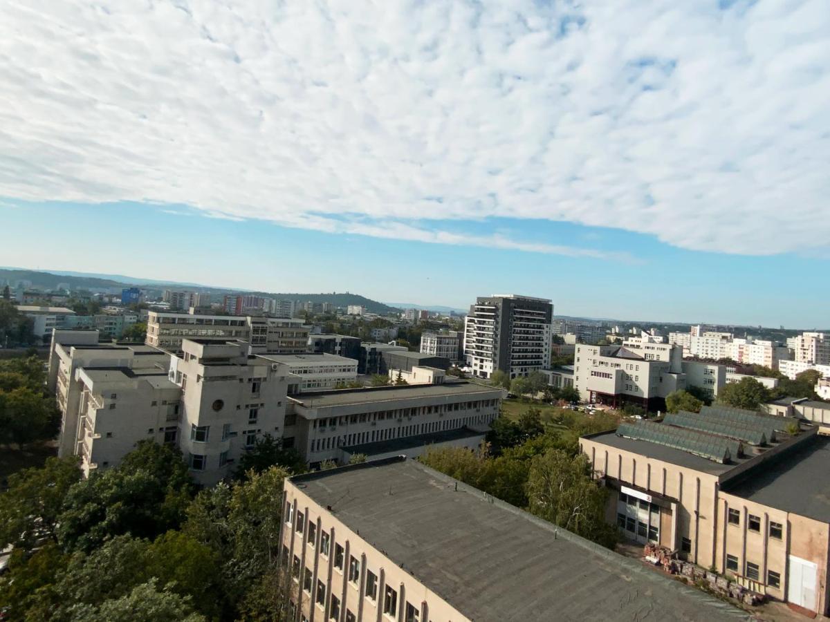 Iasi Business Suite Bagian luar foto